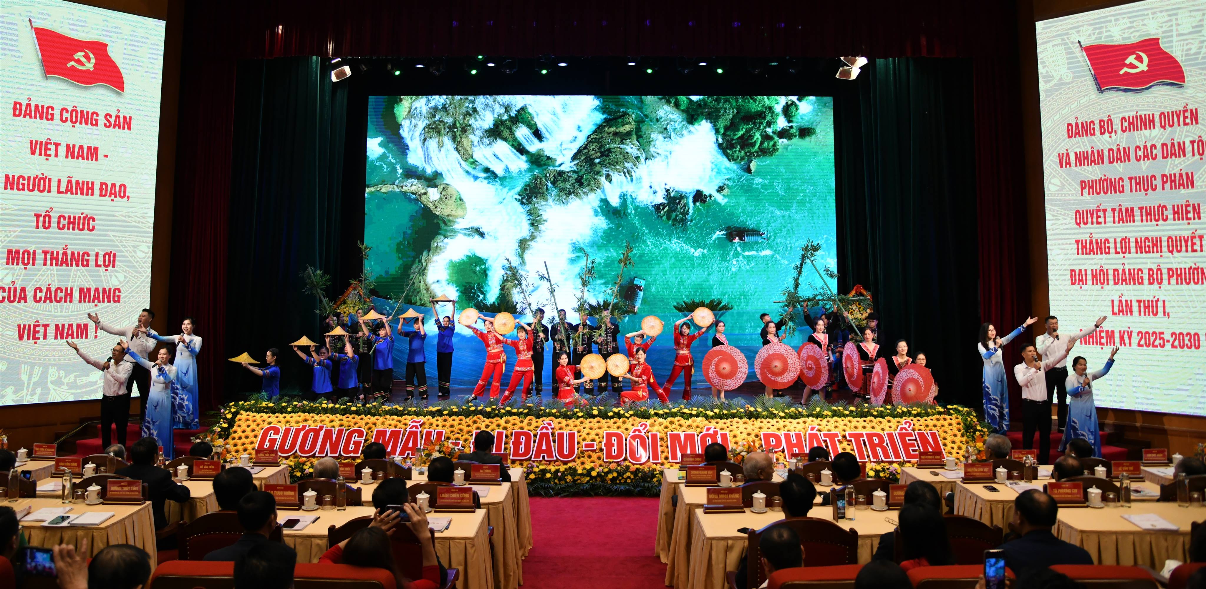 NHỮNG HÌNH ẢNH ĐẸP, ẤN TƯỢNG TẠI ĐẠI HỘI ĐẠI BIỂU ĐẢNG BỘ PHƯỜNG THỤC PHÁN LẦN THỨ I, NHIỆM KỲ 2025-2030